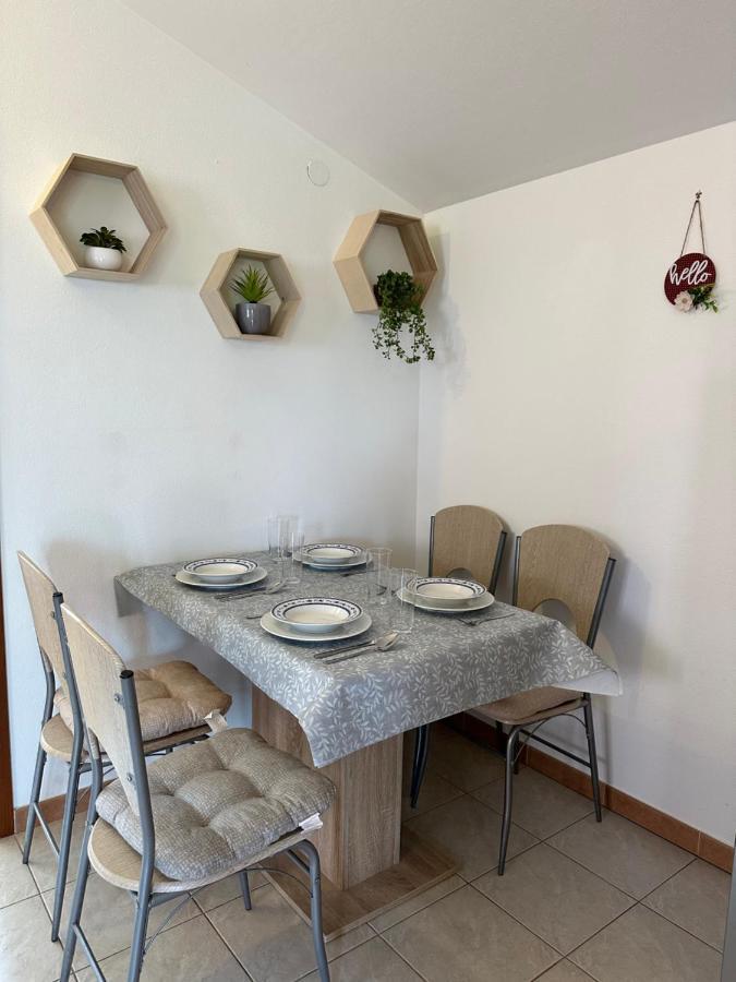 Apartment Murva Premantura Exterior photo
