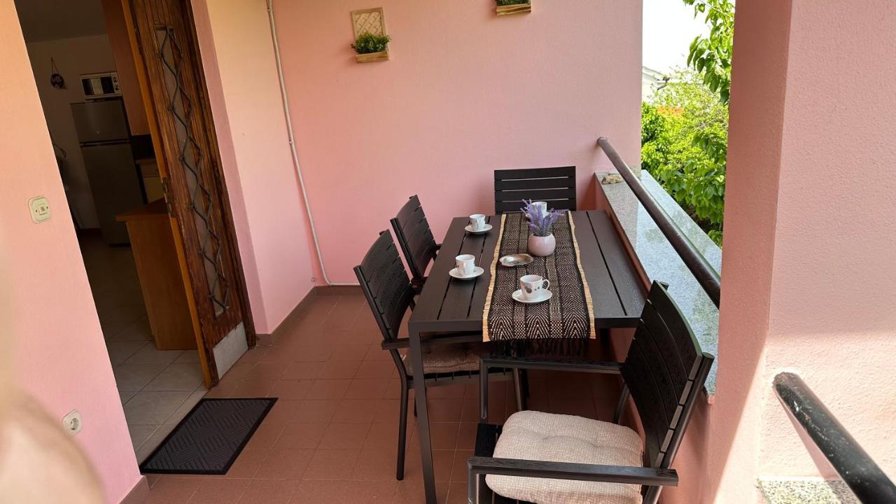 Apartment Murva Premantura Exterior photo